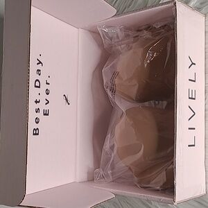 Lively - The T-Shirt Bra 36C in Latte